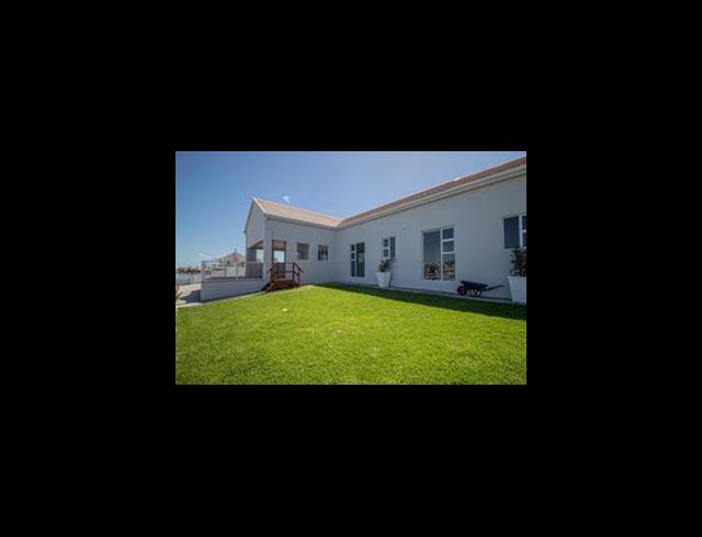 3 BEDROOM HOUSE FOR SALE IN PORT OWEN